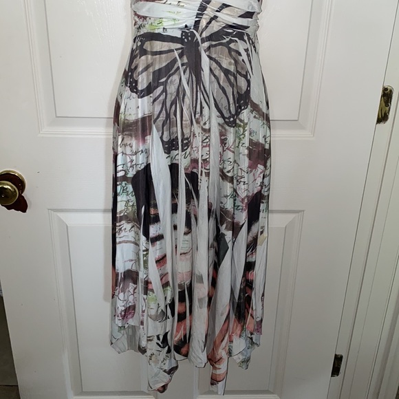 Watercolor Butterfly Print Halter Style Maxi Dress - Picture 5 of 16